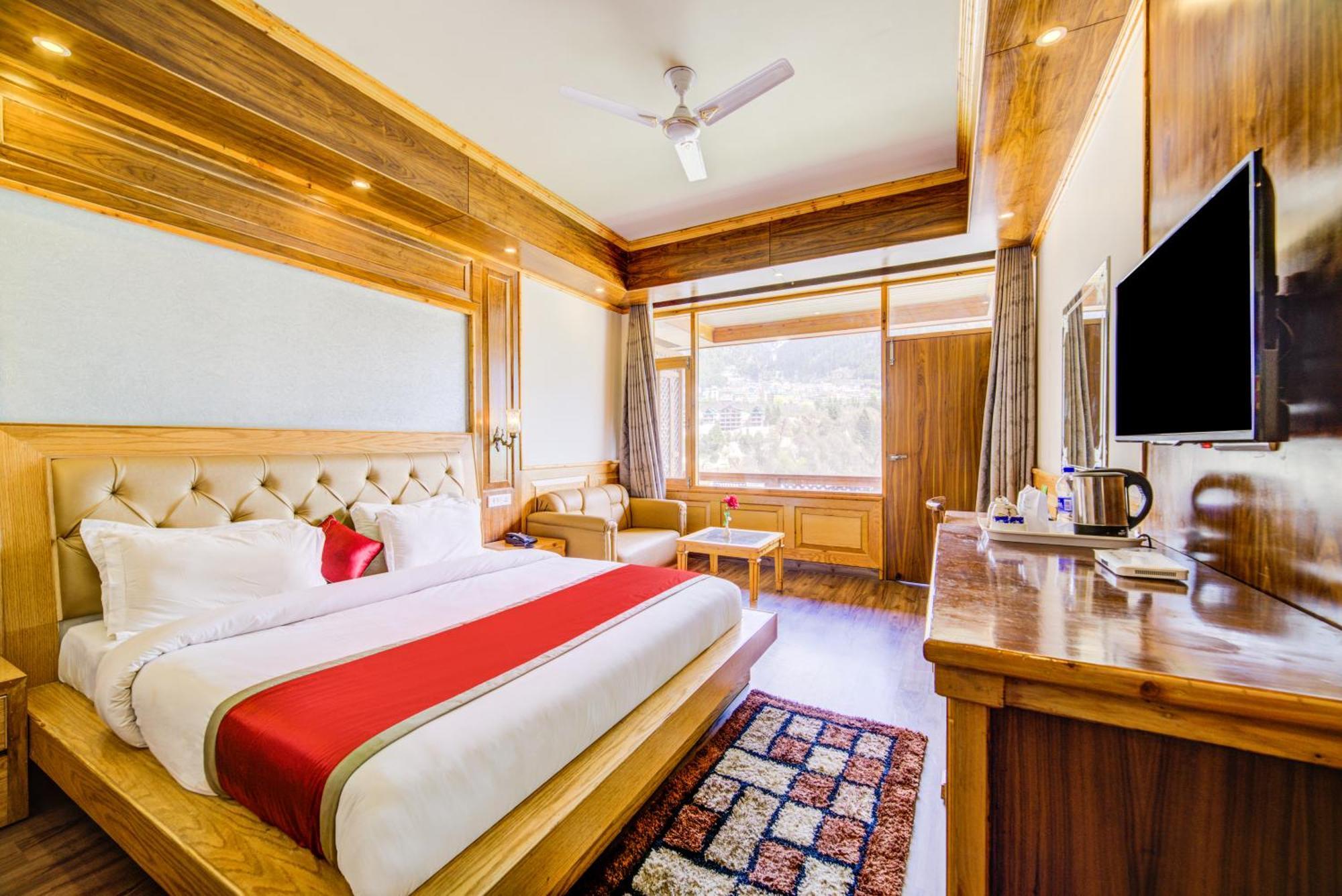 Grace Resort And Spa Manāli Buitenkant foto