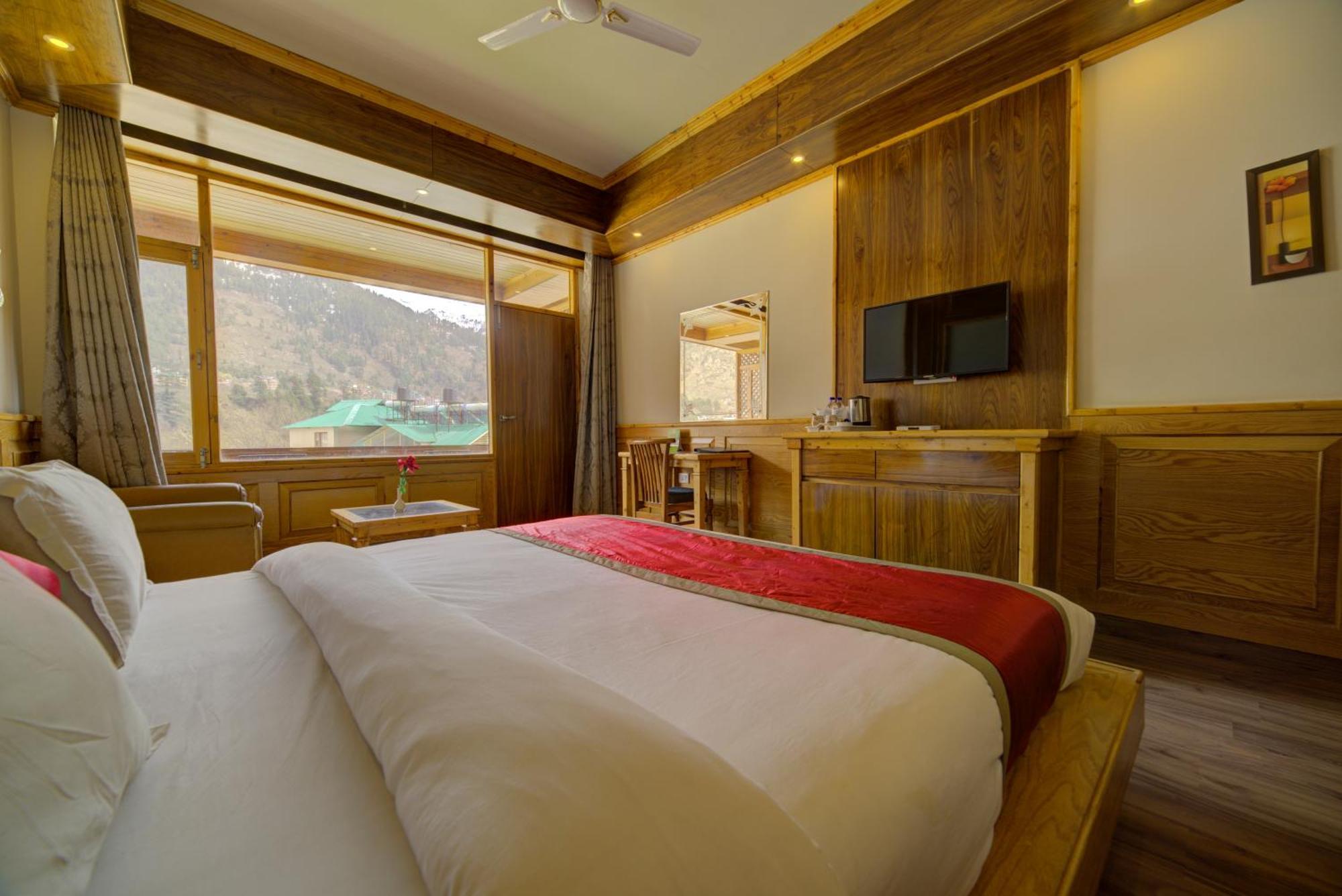 Grace Resort And Spa Manāli Buitenkant foto